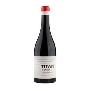 Titan Estágio Em Barro Tinto